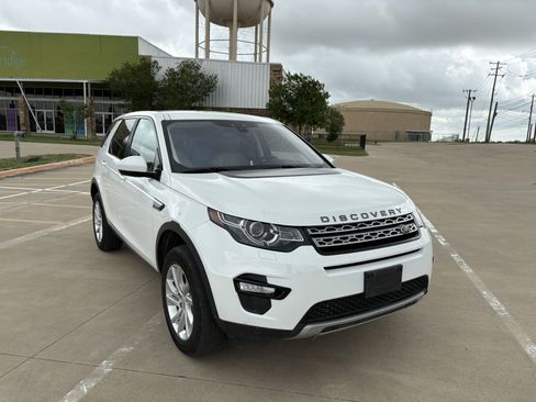 Used 2017 Land Rover Discovery Sport HSE image 6