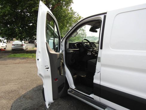 Used 2025 Ford Transit 250 Low Roof w/ Exterior Upgrade Package RWD image 17