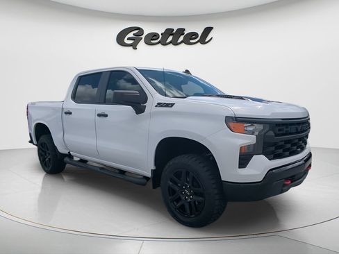 Used 2026 Chevrolet Silverado 1500 Custom Trail Boss w/ LPO, Dark Essentials Package image 3