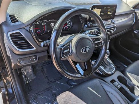 Used 2021 Kia Seltos SX image 10