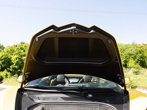 Used 2026 Chevrolet Corvette Stingray Premium Conv w/ Z51 Performance Package image 70