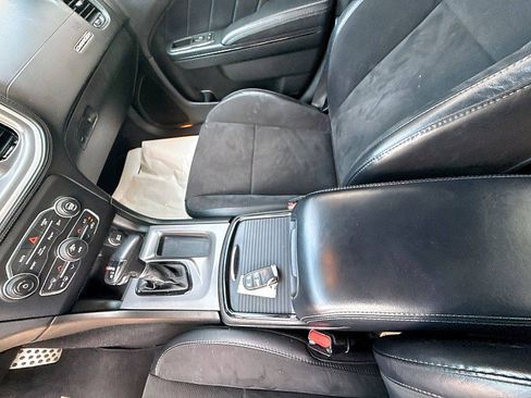 Used 2022 Dodge Charger R/T w/ Plus Group RWD image 19