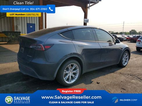 Used 2024 Tesla Model Y Long Range AWD/4WD image 4