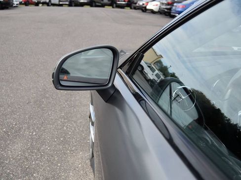 Used 2013 Mercedes-Benz SL 550 image 14