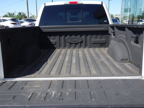 Used 2016 Ford F150 Lariat w/ Equipment Group 502A Luxury AWD/4WD image 9