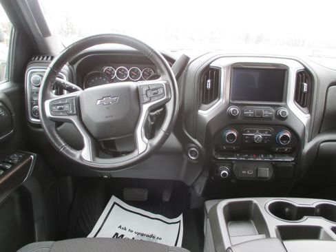 Used 2020 Chevrolet Silverado 1500 LT Trail Boss w/ Convenience Package image 11