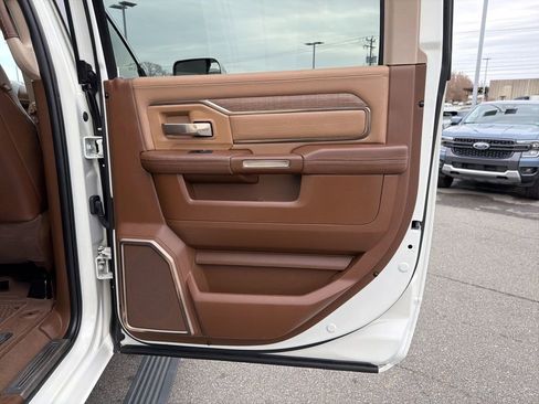 Used 2020 RAM 2500 Limited image 19