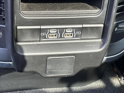 Used 2023 RAM 1500 Big Horn AWD/4WD image 18