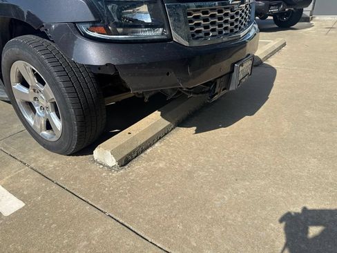 Used 2016 Chevrolet Suburban LT AWD/4WD image 5