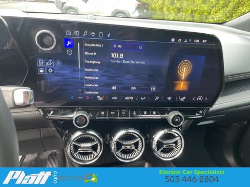 Used 2024 Chevrolet Blazer EV LT image 28