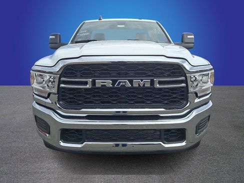Used 2024 RAM 2500 Tradesman w/ Chrome Appearance Group image 2