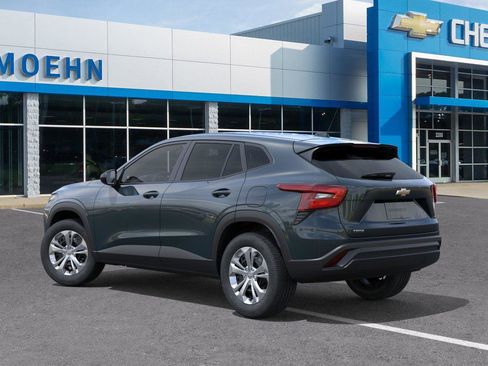 New 2026 Chevrolet Trax LS image 3