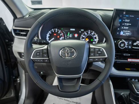 New 2026 Toyota Highlander XLE AWD/4WD image 31