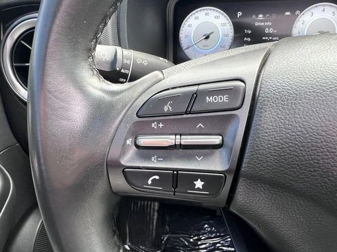 Used 2022 Hyundai Kona Limited w/ Cargo Package FWD image 33