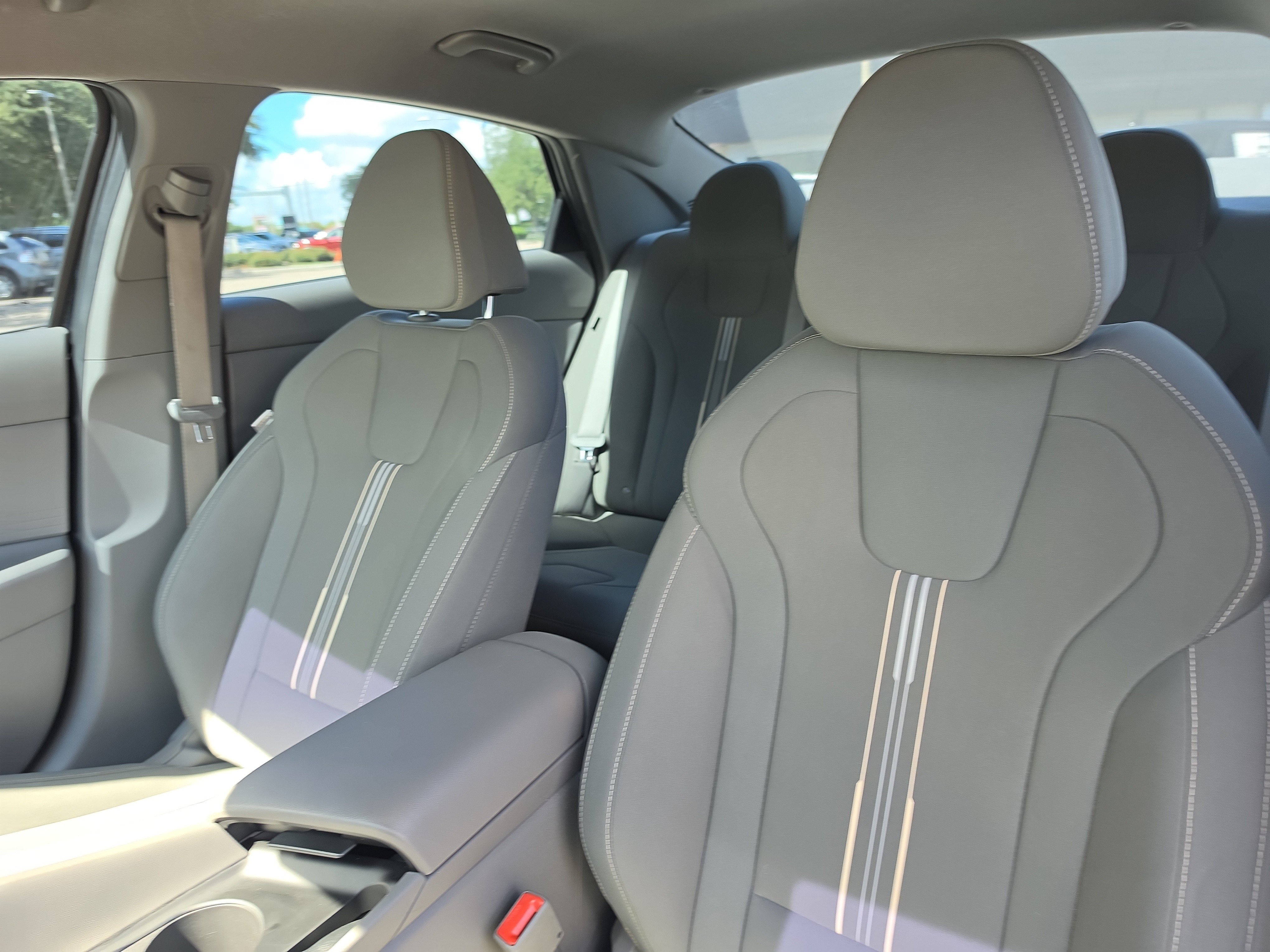 Used 2024 Hyundai Elantra SEL FWD image 20