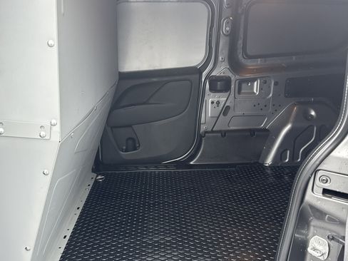 Used 2022 RAM ProMaster City Tradesman image 20