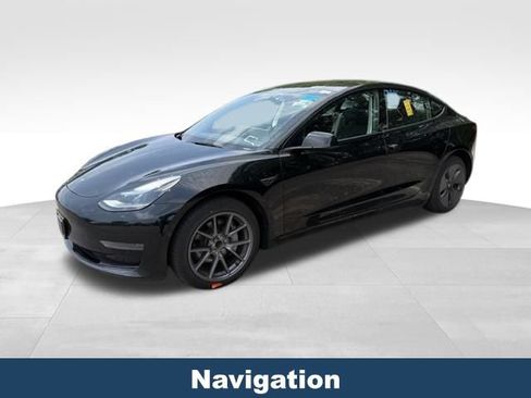 Used 2023 Tesla Model 3 Standard Range RWD image 4