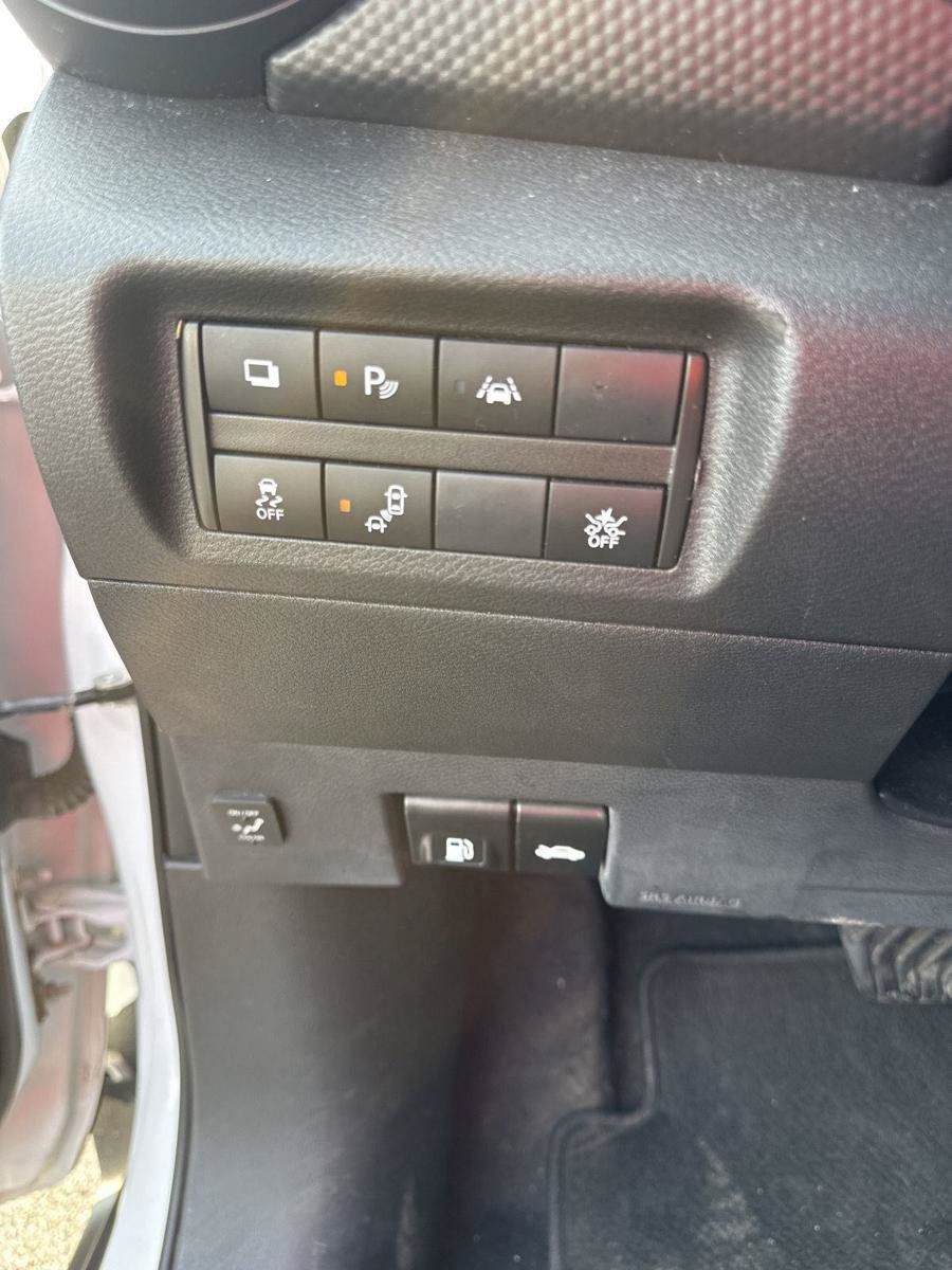 Used 2021 Nissan Kicks S w/ Interior Electronics Package FWD image 11