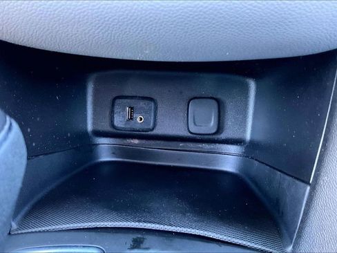 Used 2018 Chevrolet Equinox LS image 15