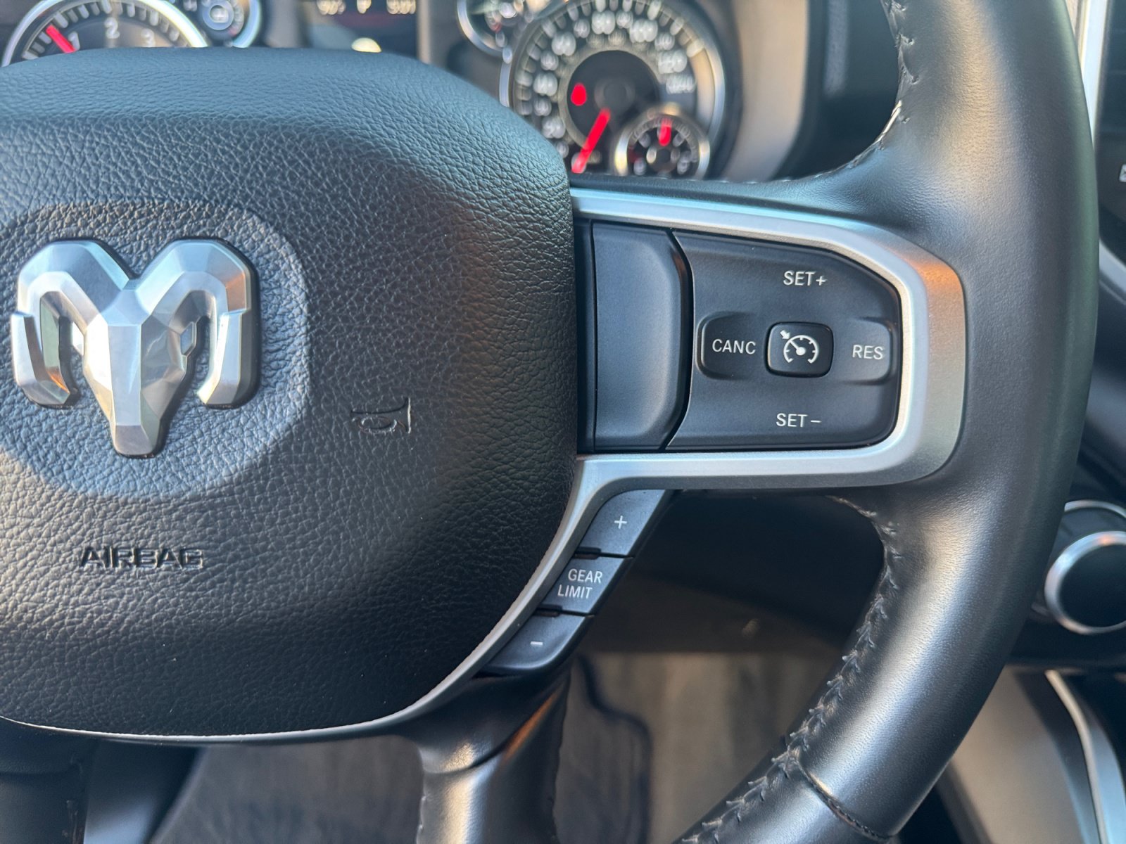 Used 2021 RAM 1500 Big Horn AWD/4WD image 13