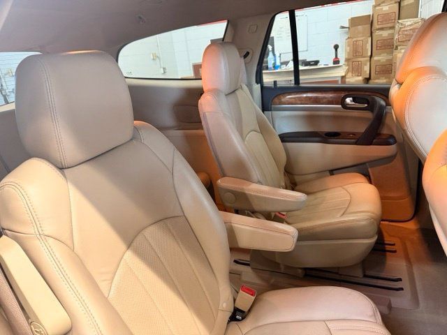Used 2011 Buick Enclave CXL w/ Trailering Provision Package AWD/4WD image 22