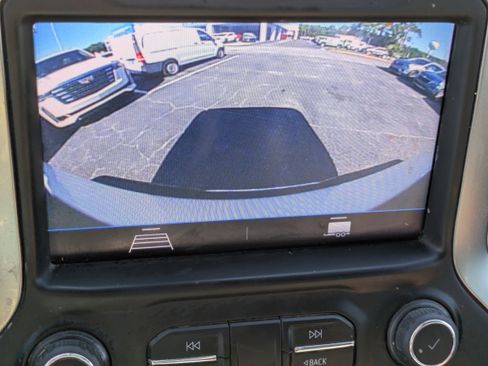 Used 2023 Chevrolet Silverado 2500 LT w/ Convenience Package image 12