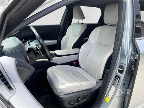 Used 2024 Lexus RX 350 Premium w/ Accessory Package (Z1) FWD image 27