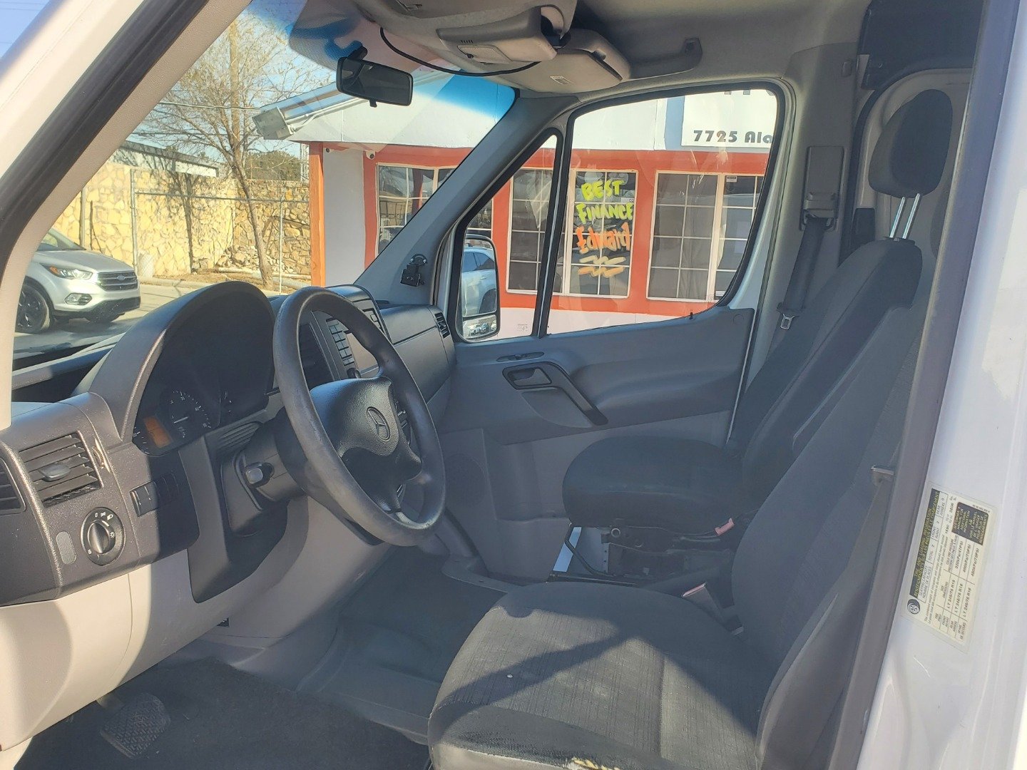 Used 2014 Mercedes-Benz Sprinter 2500 image 10