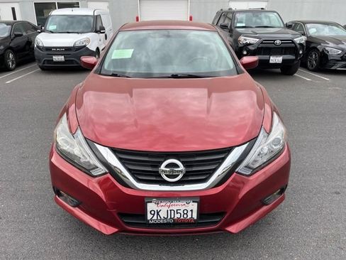 Used 2016 Nissan Altima 2.5 SV FWD image 2