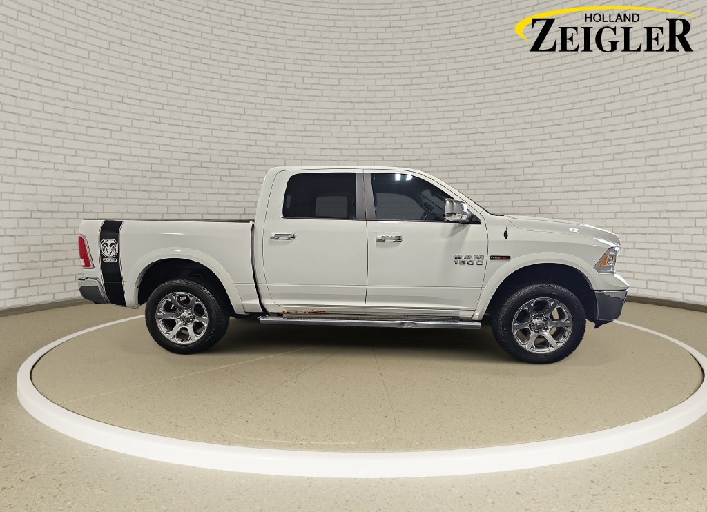 Used 2017 RAM 1500 Laramie w/ Convenience Group AWD/4WD image 4