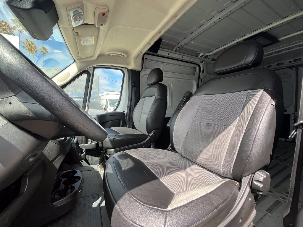 Used 2024 RAM ProMaster 2500 w/ Convenience Group FWD image 12
