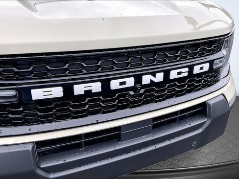 Used 2025 Ford Bronco Sport Outer Banks w/ Outer Banks Tech Package+ AWD/4WD image 33