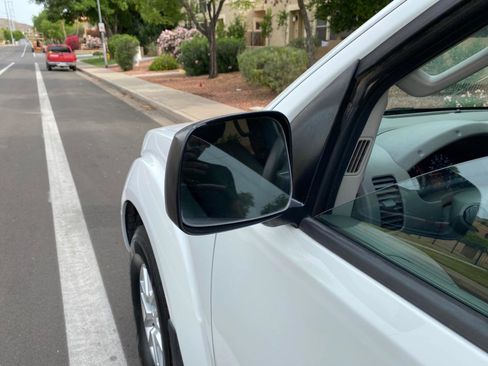 Used 2017 Nissan Frontier SV w/ SV Value Truck Package image 17