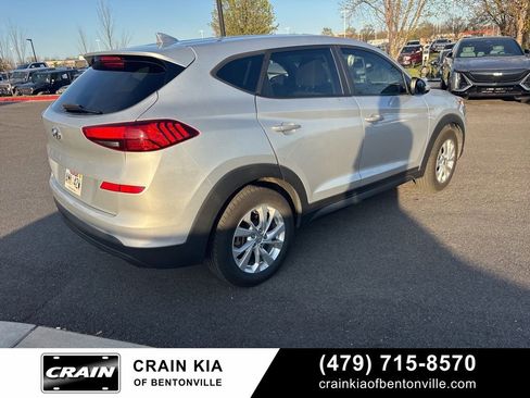 Used 2019 Hyundai Tucson SE image 4