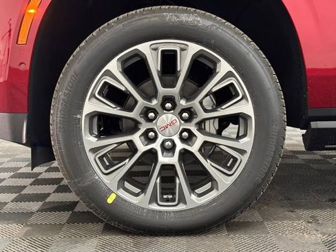 New 2026 GMC Yukon Denali w/ Denali Reserve Package AWD/4WD image 19