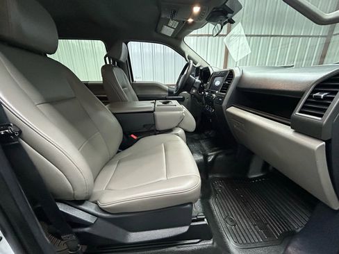 Used 2022 Ford F250 XL w/ Power Equipment Group image 12