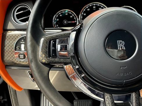 Used 2020 Rolls-Royce Cullinan Black Badge AWD/4WD image 11