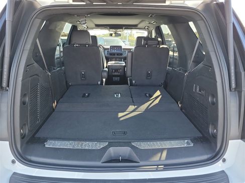 Certified 2022 Chevrolet Tahoe Z71 w/ Luxury Package image 26