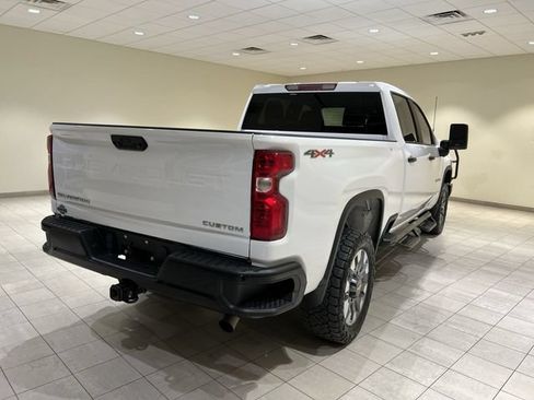 Used 2024 Chevrolet Silverado 2500 Custom w/ Custom Convenience Package AWD/4WD image 5