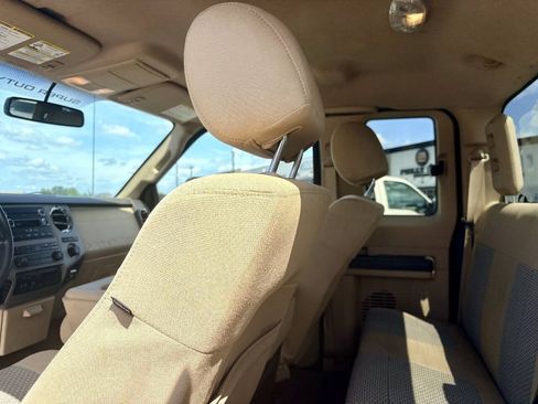Used 2016 Ford F250 XLT w/ XLT Value Package AWD/4WD image 15