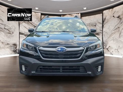 Used 2022 Subaru Outback Premium image 2