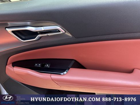 Used 2024 Kia Sportage SX image 17