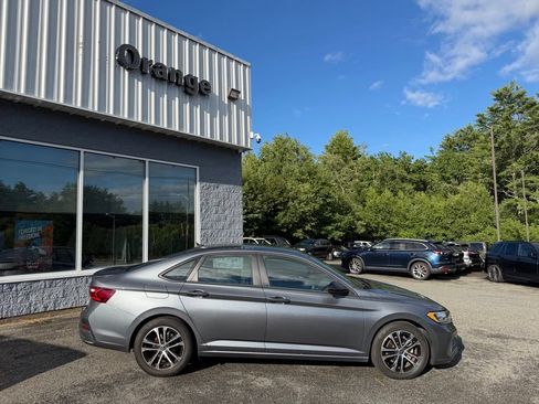 Used 2023 Volkswagen Jetta Sport FWD image 13