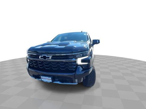 Used 2025 Chevrolet Silverado 1500 ZR2 w/ Technology Package AWD/4WD image 8