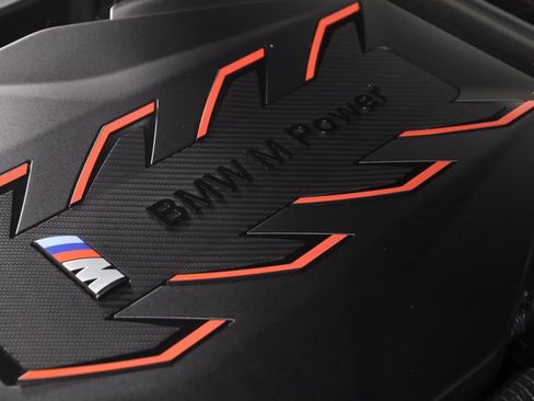 Used 2025 BMW M5 w/ Executive Package image 33