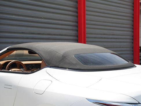 Used 2021 Lexus LC 500 Convertible w/ Touring Package RWD image 15