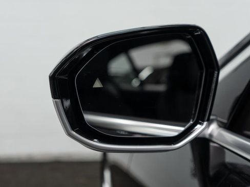 Used 2025 BMW 540i xDrive image 16