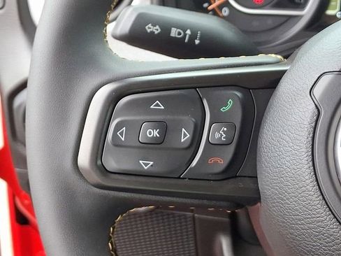 Used 2024 Jeep Gladiator Sport image 25