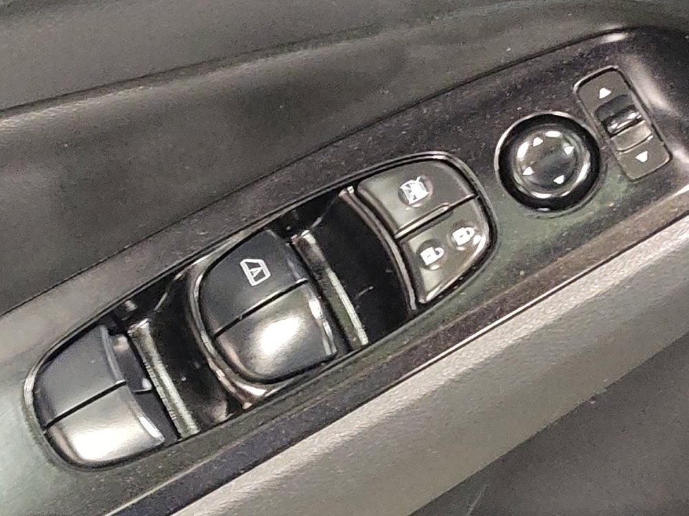 Used 2023 Nissan Altima 2.5 SV FWD image 27