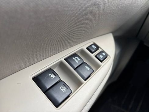 Used 2014 Subaru Legacy 2.5i AWD/4WD image 16